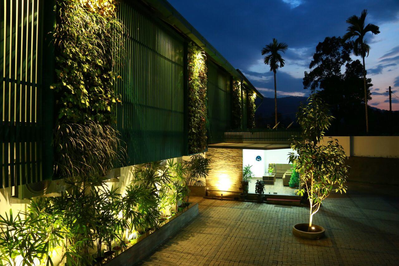 Silver Storm Resort Athirappilly Esterno foto